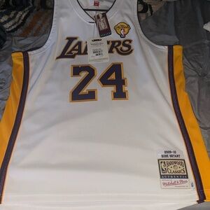 2009/2010 Lakers 24 Kobe jersey with playoff patch Mitchell & Ness